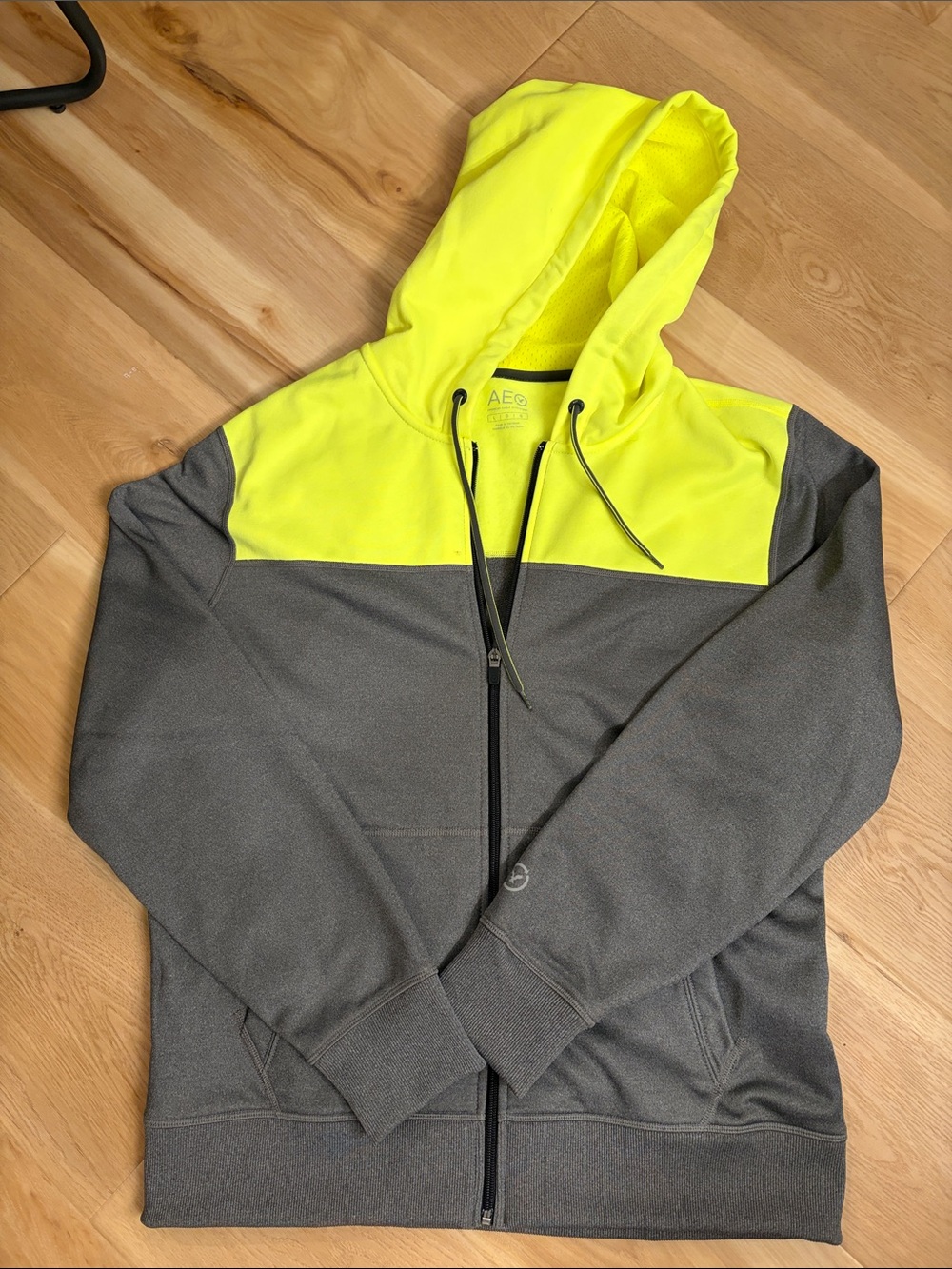American Eagle Outfitters Men’s Neon Yellow & Gray Hooded Zip Performance Jacket